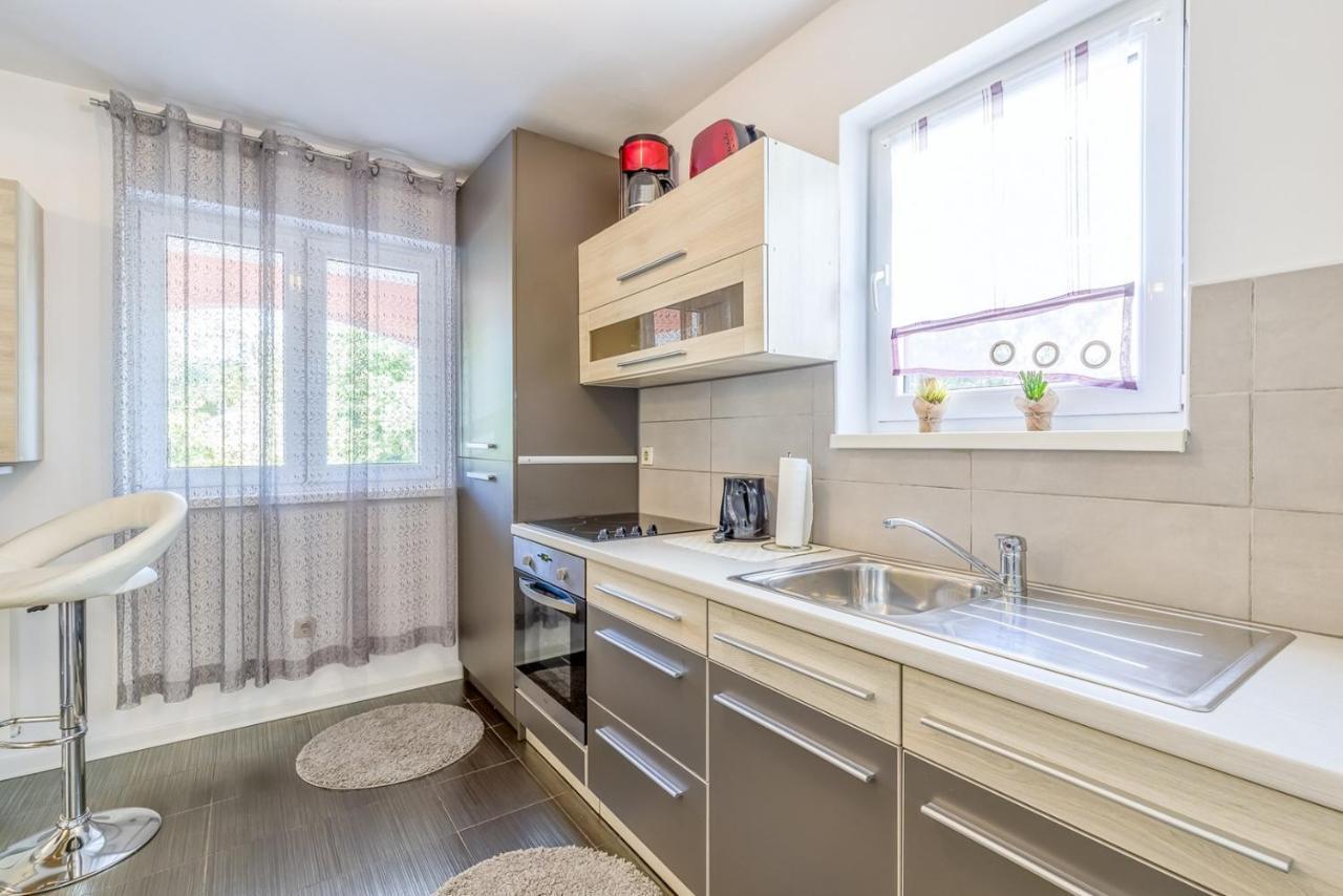 Apartments Kardumovic Kukci Exterior photo